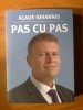 J Pas cu pas - Klaus Iohannis