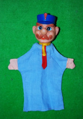 Marioneta teatru de papusi, papusa manuala, (soldat, postas, politist, controlor tren), om cu chipiu si mustata, vintage foto