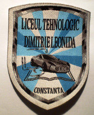 5.496 ROMANIA ECUSON LDL LICEUL TEHNOLOGIC DIMITRIE LEONIDA CONSTANTA 89/69mm foto