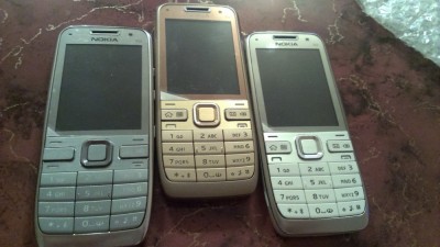 Telefon Nokia E52 / 3 culori disponibile / ultimile bucati in stoc foto