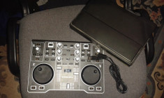 Consola Mixaj DJ Hercules DJcontrol mp3 e2 foto