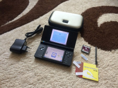 Nintendo DSI Negru+HUSA+joc+incarcator 2 camere foto,Wi-FI foto