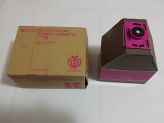 -Ricoh Color Toner Cassette Type P2- Color Magenta EDP CODE 888237 foto