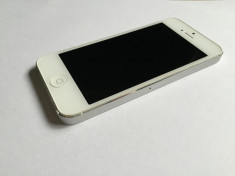 Apple iPhone 5 16GB White ALB Impecabil Decodat in Orice Retea cu Gevey sim ! foto