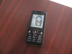 SONY W660 - 3G walkman cu camera foto - decodat orice retea foto