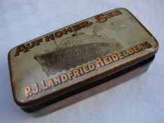 Superba cutie metalica din perioada interbelica inscriptionata Auf Hoher See P.J. Landfried HEIDELBERG foto
