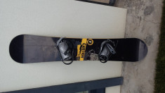 Placa snowboard de vanzare foto