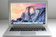 MacBook AIR 13&amp;#039;&amp;#039; !! Intel Core i5 !! 256SSD !! 4GB RAM !! Tastatura iluminata !! foto