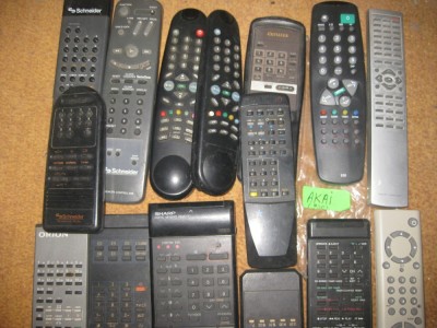 Lot telecomenzi foto