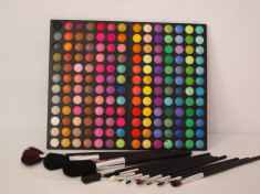 POZE REALE !! TRUSA 168 CULORI farduri ploape PROFESIONALE + 12 PENSULE, trusa fard machiaj makeup make-up TR44-3 foto