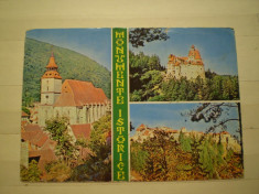 CARTE POSTALA - ROMANIA - BRASOV , BISERICA NEAGRA - CASTELUL BRAN - CETATEA RISNOV - CIRCULATA , TIMBRATA . foto