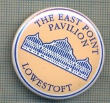 1950 INSIGNA - THE EAST POINT PAVILION - LOWESTOFT - REGATUL UNIT AL MARII BRITANII -starea care se vede