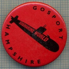 1973 INSIGNA - GOSPORT HAMPSHIRE - SUBMARINE WORLD(The Royal Navy Submarine Museum)- REGATUL UNIT AL MARII BRITANII -MARINAREASCA -starea care se vede