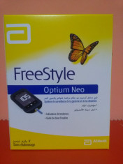 GLUCOMETRU FREE STYLE OPTIUM NEO + cutie 50 teste glicemie (expira 30.11.2016) foto