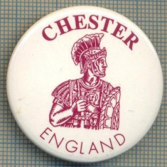 1986 INSIGNA - CHESTER(SIMBOL, BUSTUL UNUI SOLDAT ROMAN IN ARMURA) - ENGLAND - REGATUL UNIT AL MARII BRITANII -starea care se vede