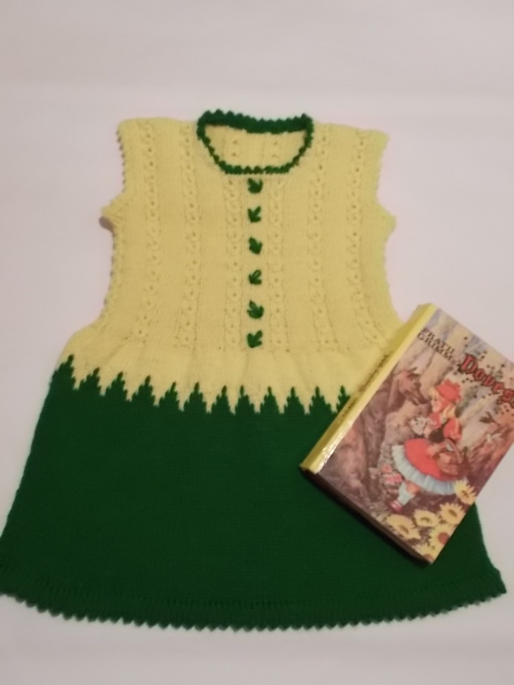 Rochie/ Sarafan fetite, tricotat manual, calduros si comod, model deosebit  | arhiva Okazii.ro