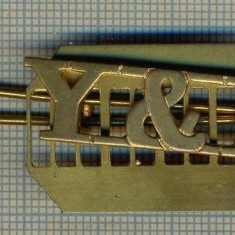 2042 INSIGNA - ,, Y&L " (York and Lancaster Y&L Regiment Shoulder Title) - MILITARA -REGATUL UNIT AL MARII BRITANII - starea care se vede