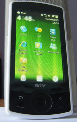 Acer beTouch E101 smartphone GPS OS Microsoft Windows Mobile foto