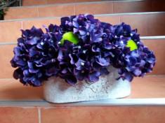 Aranjament flori artificiale - hortensii mov inchis foto
