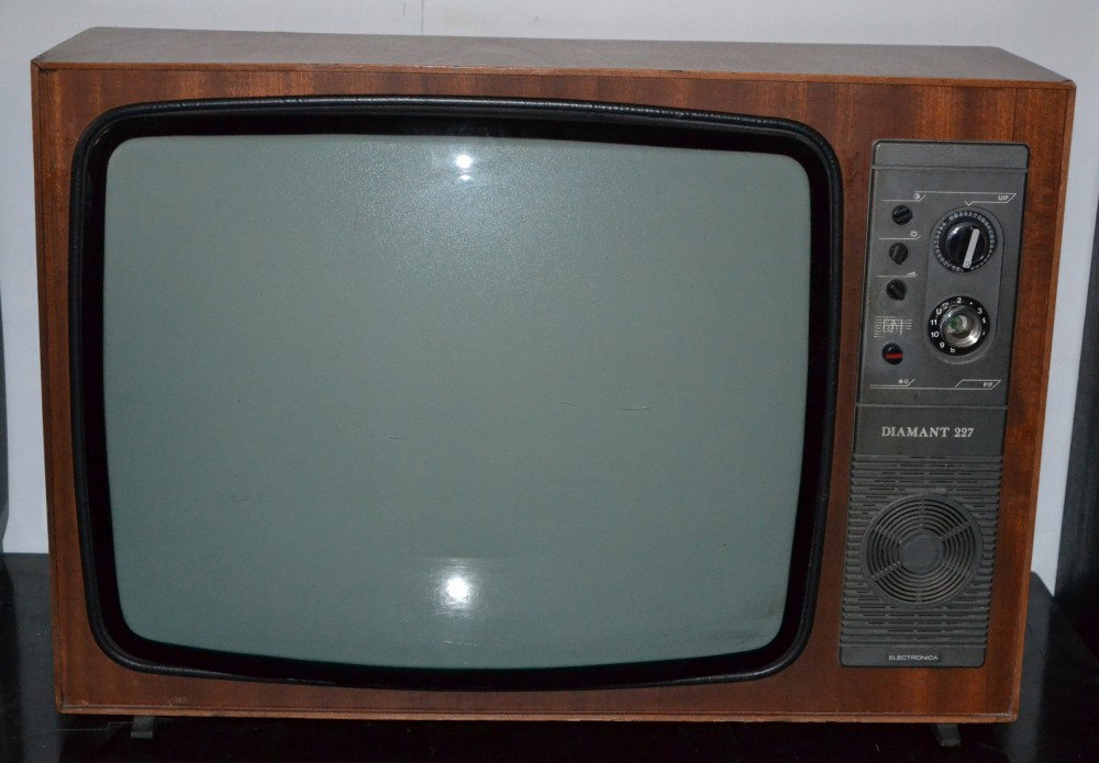 Televizor Diamant 227 Electronica, TV, obiect de decor | arhiva Okazii.ro