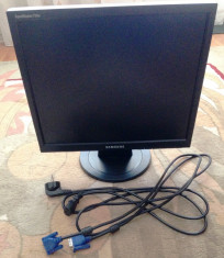 Monitor Samsung SyncMaster 710N foto