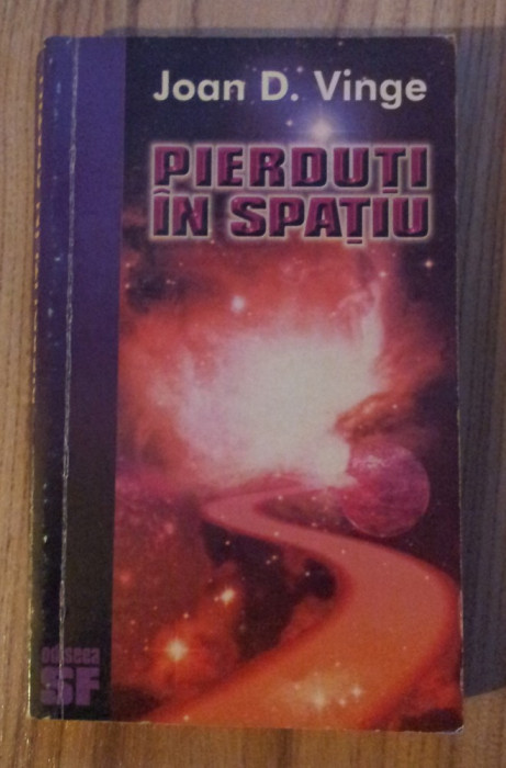 Joan D Vinge - Pierduti in Spatiu