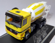 Herpa betoniera Mercedes ACTROS 6X4 galbena Private Collection 1:87 foto