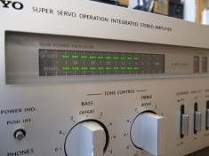 Stereo Hi-Fi Integrated Amplifier ONKYO A-35 foto