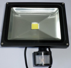 Proiector LED cu senzor 30W (Led Flood Senzor 30W) foto