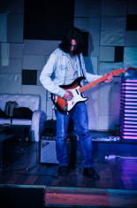 Vand chitara electrica Fender Squier foto