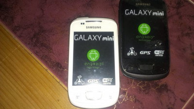 TELEFON SAMSUNG GALAXY MINI S5570 foto