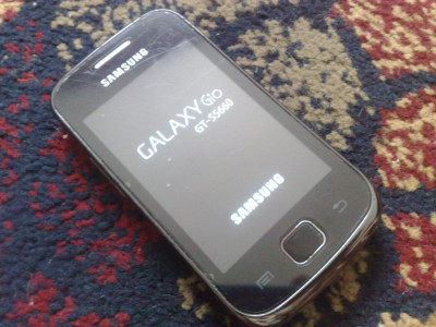 Samsung Galaxy Gio GT-S5660 foto