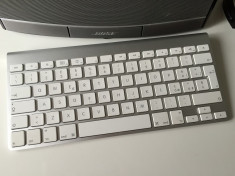 Tastatura Apple Model A1314 Wireless Bluetooth pentru tablete iPad sau iMac DEFECTA foto
