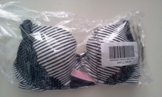 Sutien Victoria&amp;#039;s Secrets 34B - 95 ron foto