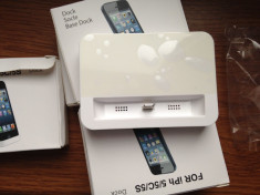 Dock compatibil cu Apple/Iphone 5 White foto