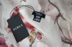 Esarfa FURLA Musa Made in Italy 100% Silk foto