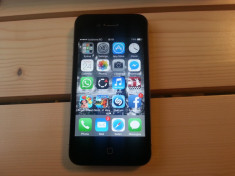 Vand IPHONE 4S,codat Vodafone,8gb,cumparat acum un 1 an,cutie,incarcator,factura,garantie.Nota 9/10.IOS8.1.3.GARANTIE UN AN . foto