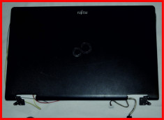 Carcasa superioara capac ecran LCD lid completa cu balamale si cabluri Fujitsu Lifebook E752 foto