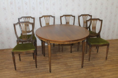 Masa plianta cu 6 scaune stil Gustavian. foto