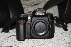 Vind Nikon D90 + obiectiv 18-105 foto