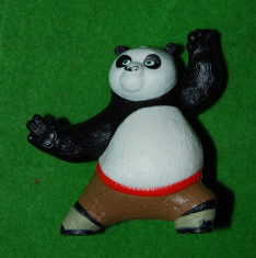 Jucarie figurina desen animat Kung-Fu Panda, din plastic, Made for MacDonald 2008, 11 cm inaltime (rade cand e actionat un buton din spate) foto