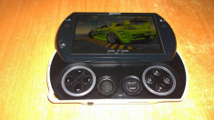 Vand Psp Go 16GB MODAT+ incarcator+ cablu de date+ husa foto