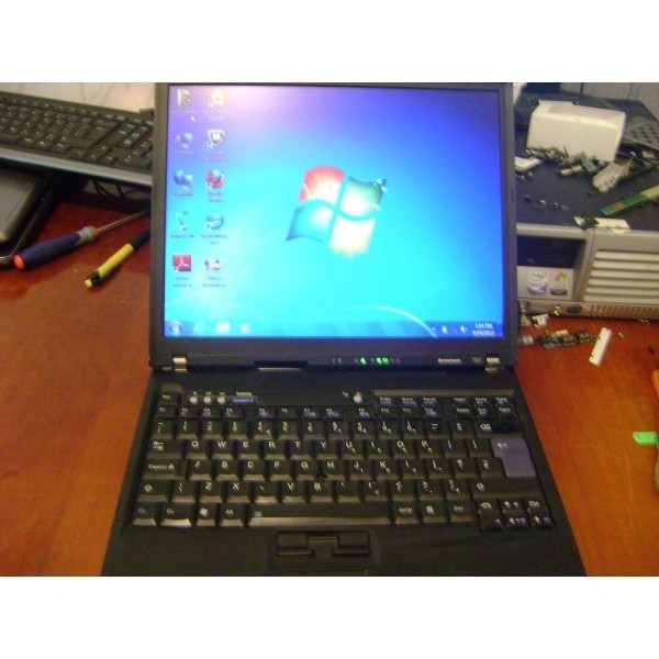 Laptop second hand Lenovo ThinkPad T60 foto mare Laptop second hand Lenovo ThinkPad T60 foto mare