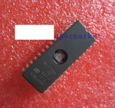 M27C128A-10F1 IC EPROM UV 128KBIT 100NS 28CDIP foto