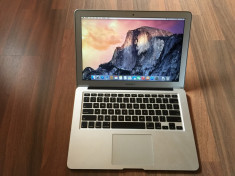 MacBook AIR 13&amp;#039;&amp;#039; MODELUL SLIM !!! Procesor Dual Core+Turbo BOOST !! SSD 128GB !! CEL MAI MIC PRET !!! CALIFICATIVE 100% POZITIVE !! LIVRARE GRATUITA ! foto