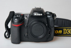 DSLR Nikon D300 Body - impecabil foto