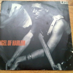 U2 - ANGEL OF HARLEM / A ROOM AT THE HEARTBREAK HOTEL (2 Trackuri, vinil mic de 7 ", 1988, island, Made in UK) vinil vinyl