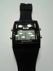 Ceas barbatesc - ceas solar - poze reale - culori -negru -alb foto