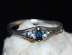inel antic argint 825 cu safir albastru natural! anturaj zirconii!!marime mica foto