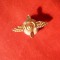 Insigna mica Aviatie ,cu buton ,L= 2,1 cm ,metal auriu